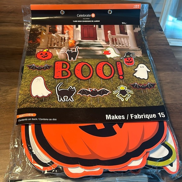 Halloween decor - Picture 1 of 4